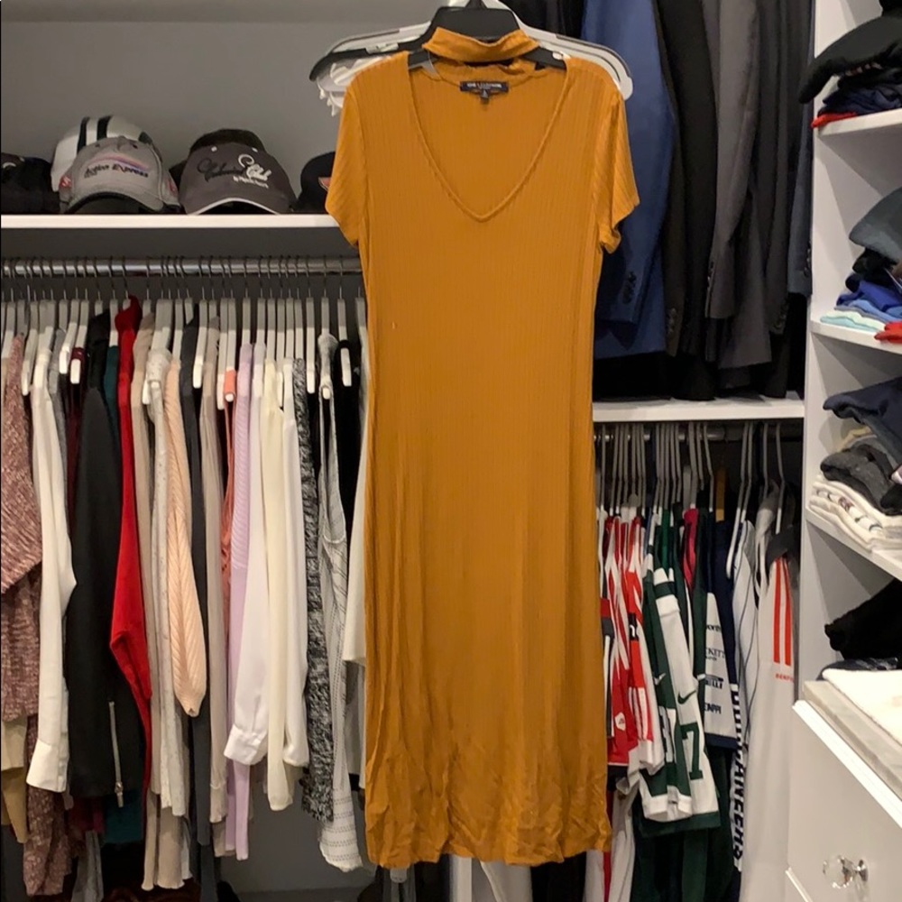 Dress - Picture 2 of 5